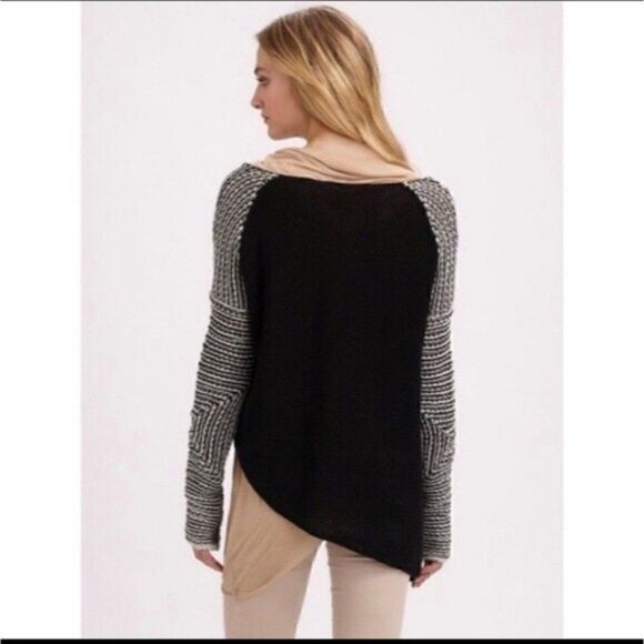 Helmut Lang Asymmetrical Black and White Crochet Sweater Women's Size XS - Picture 4 of 12